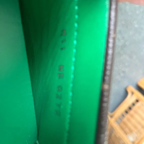 Louis Vuitton shoes - Picture 2 of 5